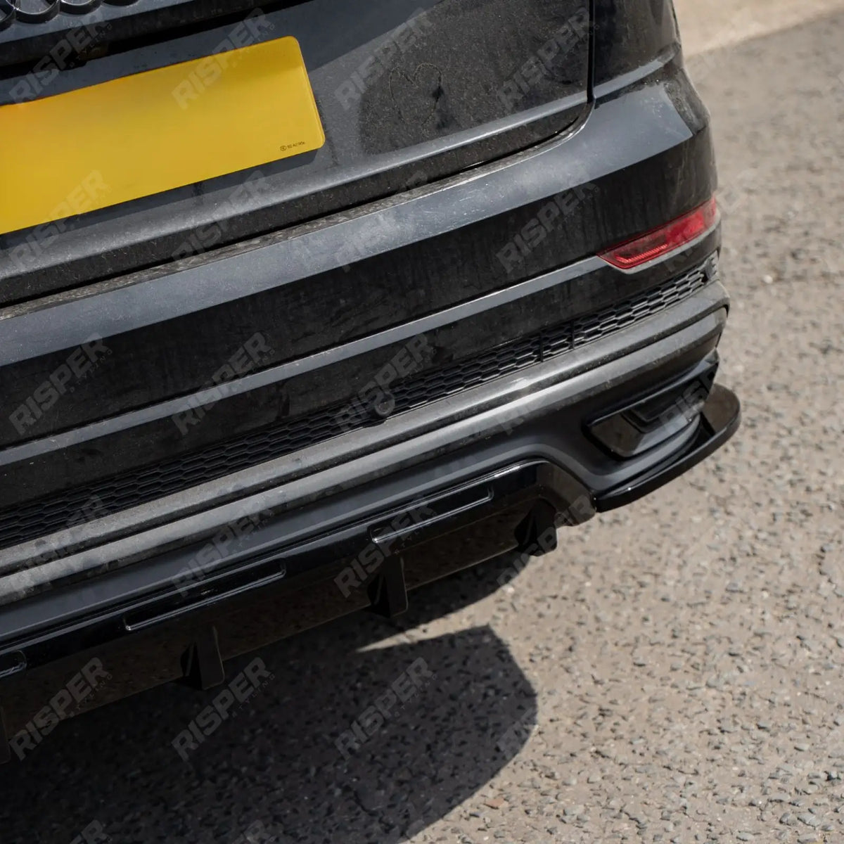Gloss Black Rear Diffuser & Side Splitters For Audi Q8 S Line 2023+