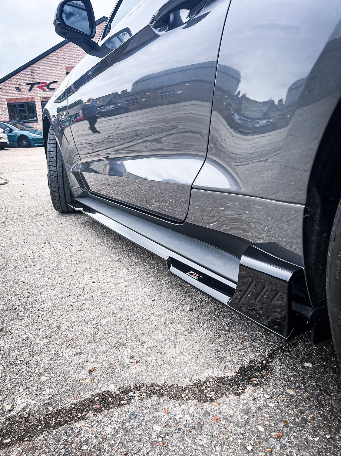 Ford Mustang 5.0L GT Facelift - Side Skirt Splitter Fins - TMC Motorsport
