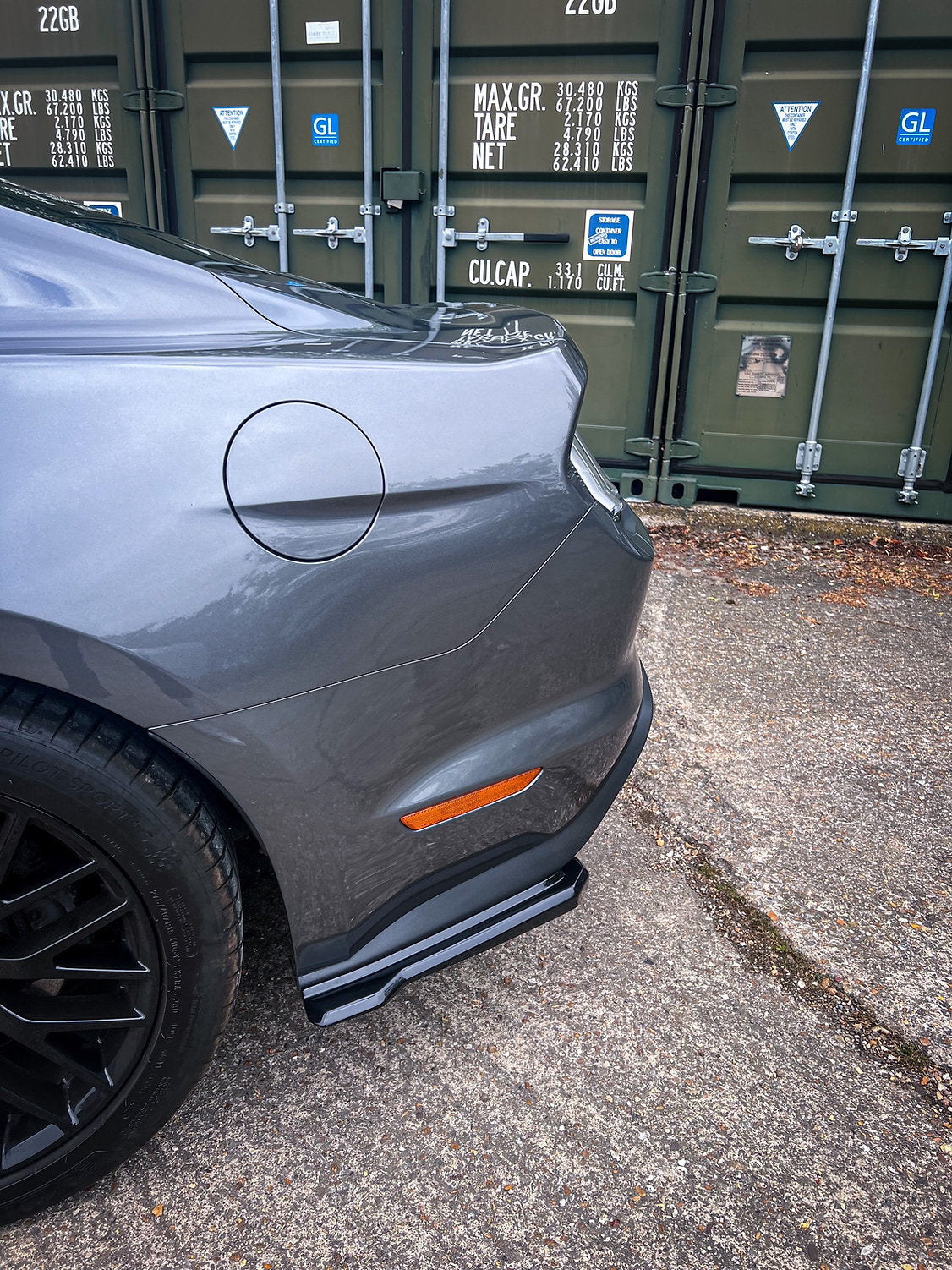 Ford Mustang 5.0L GT Facelift - Rear Spats - TMC Motorsport