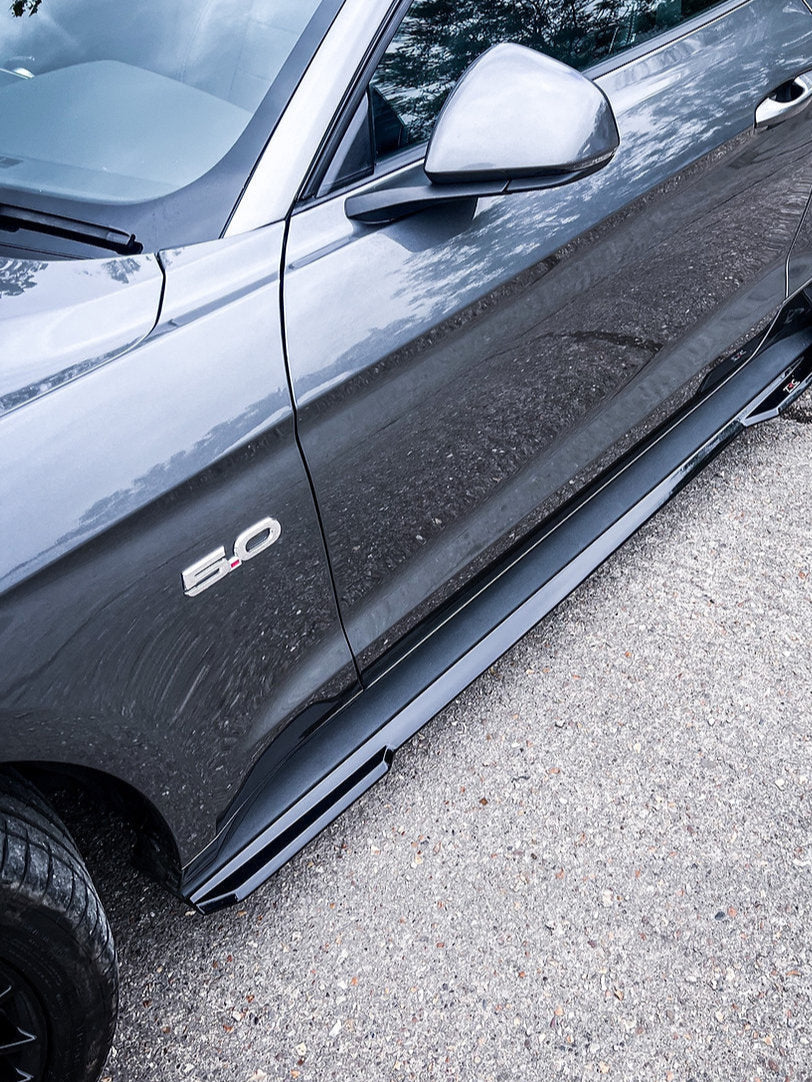 Ford Mustang 5.0L GT Facelift - Side Skirt Splitters - TMC Motorsport