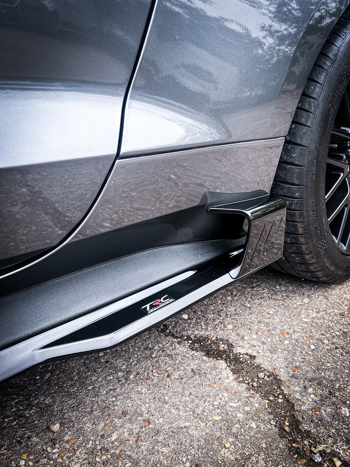 Ford Mustang 5.0L GT Facelift - Side Skirt Splitters - TMC Motorsport