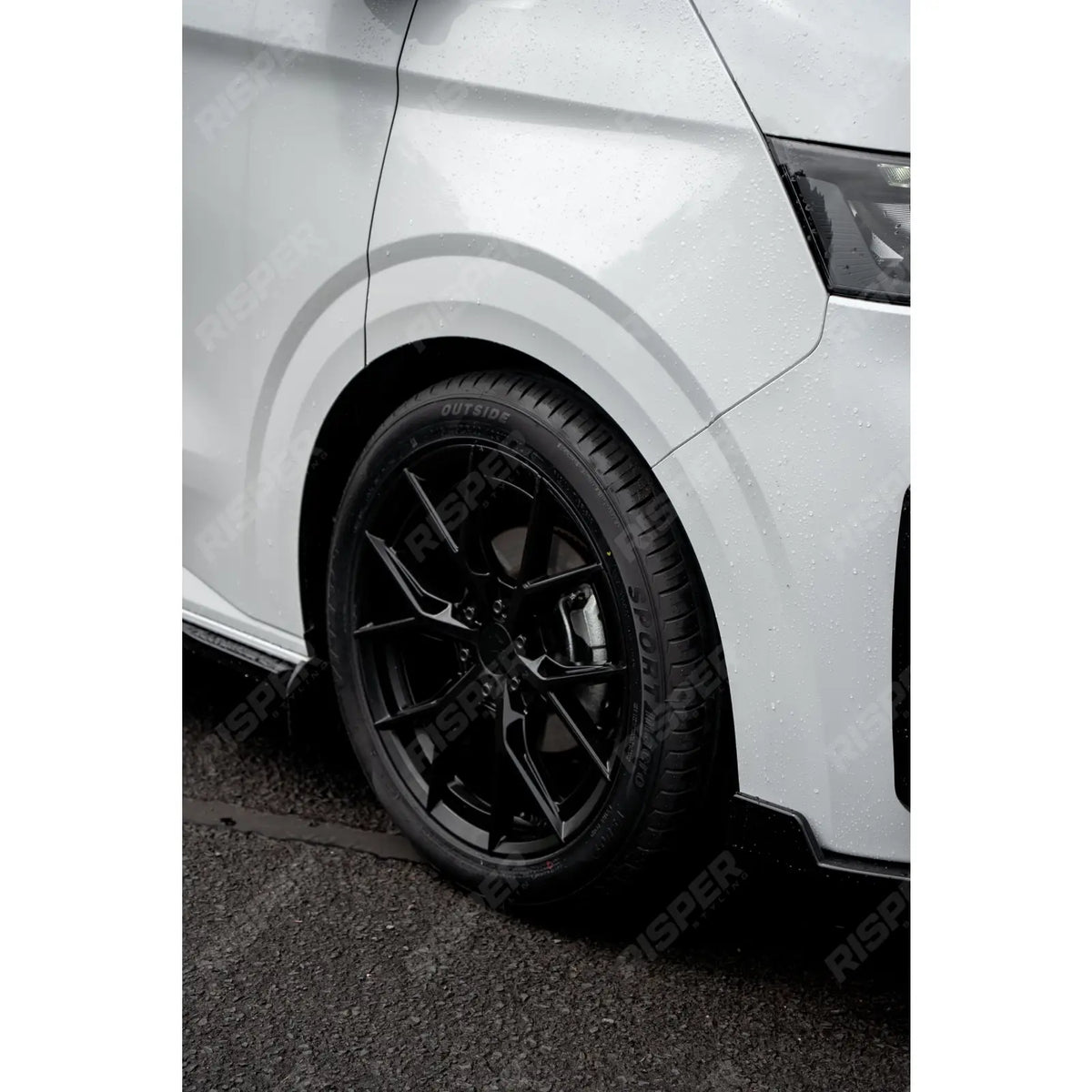 Premium Aero Kit In Gloss Black For Volkswagen Transporter T7 LWB TAILGATE 2025 on