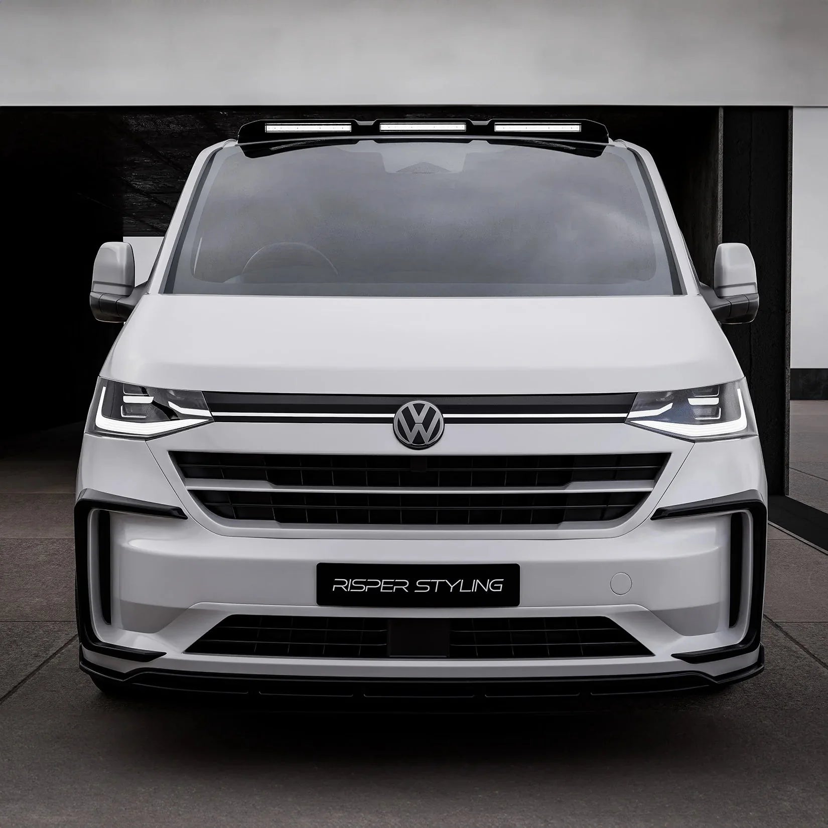 Volkswagen Transporter T7 2025 on Luminex Roof Light Pod With Amber Strobe Gloss Black - TMC Motorsport