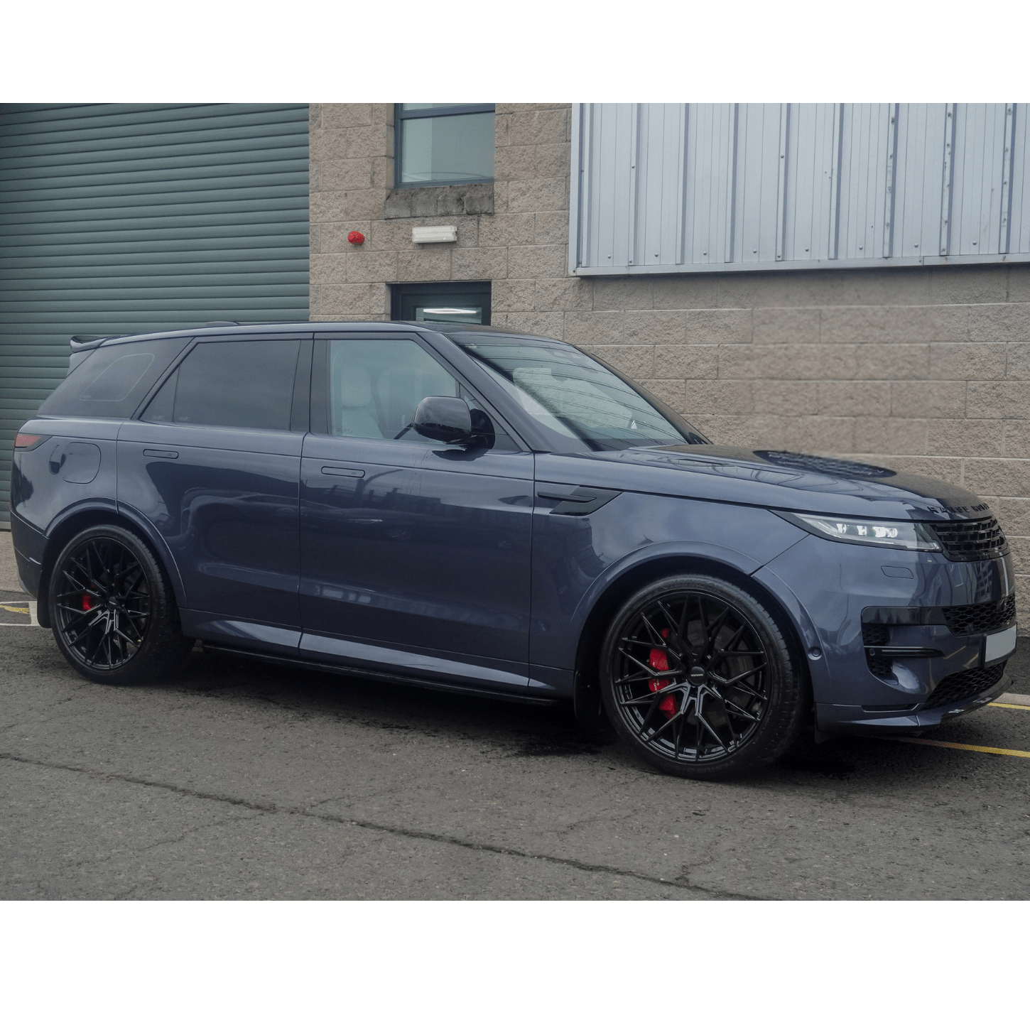 Range Rover Sport L461 Wheel Arches Colour Coded - TMC Motorsport