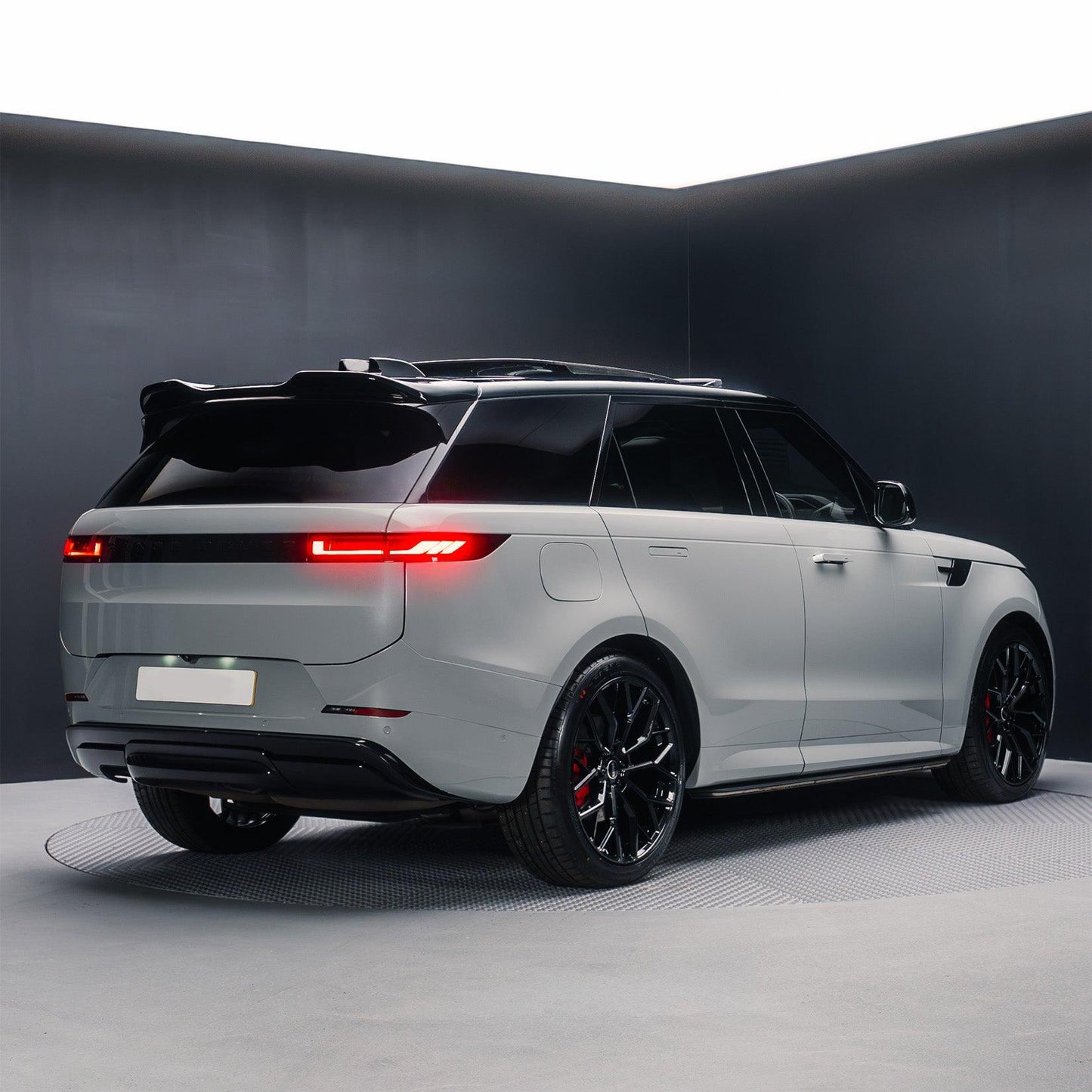 Range Rover Sport L461 2023+ Rear Spoiler Wing By Risper Styling - TMC Motorsport
