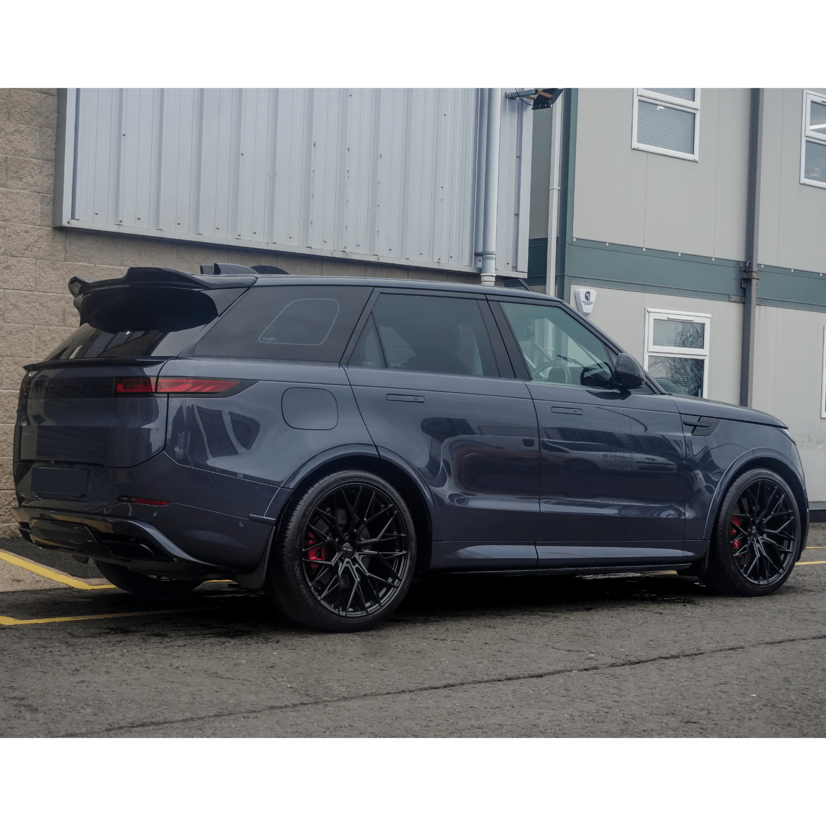 Range Rover Sport L461 2023+ Rear Spoiler Wing By Risper Styling - TMC Motorsport