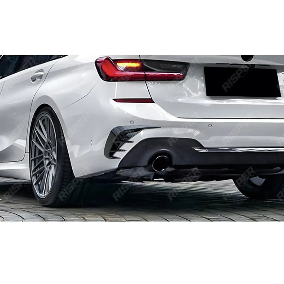 REAR BUMPER SPORT VENTS IN GLOSS BLACK For BMW 3 SERIES TOURING G21 2019-2022