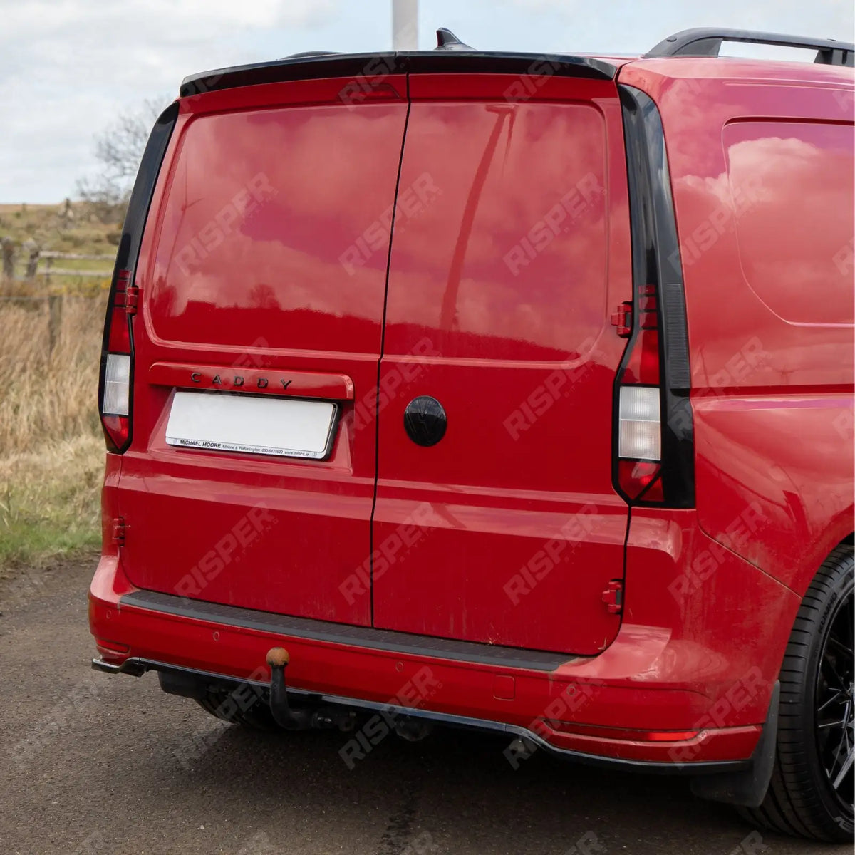Rear Spoiler Barn Door in Gloss Black For Volkswagen Caddy MK5 2021+