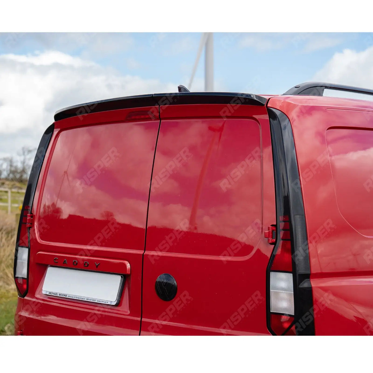 Rear Spoiler Barn Door in Gloss Black For Volkswagen Caddy MK5 2021+