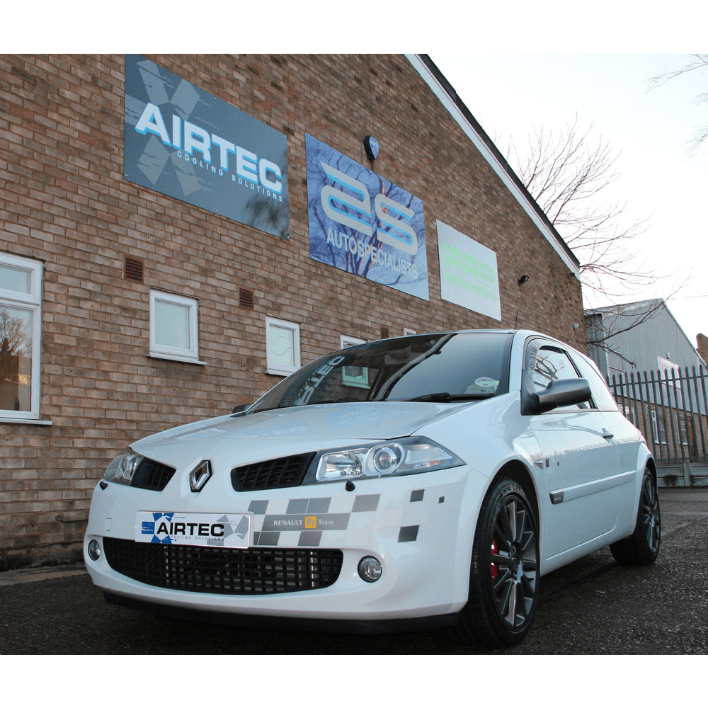 AIRTEC Motorsport 95mm Core Intercooler Upgrade with Air-Ram Scoop for Megane 2 225 and R26 - TMC Motorsport