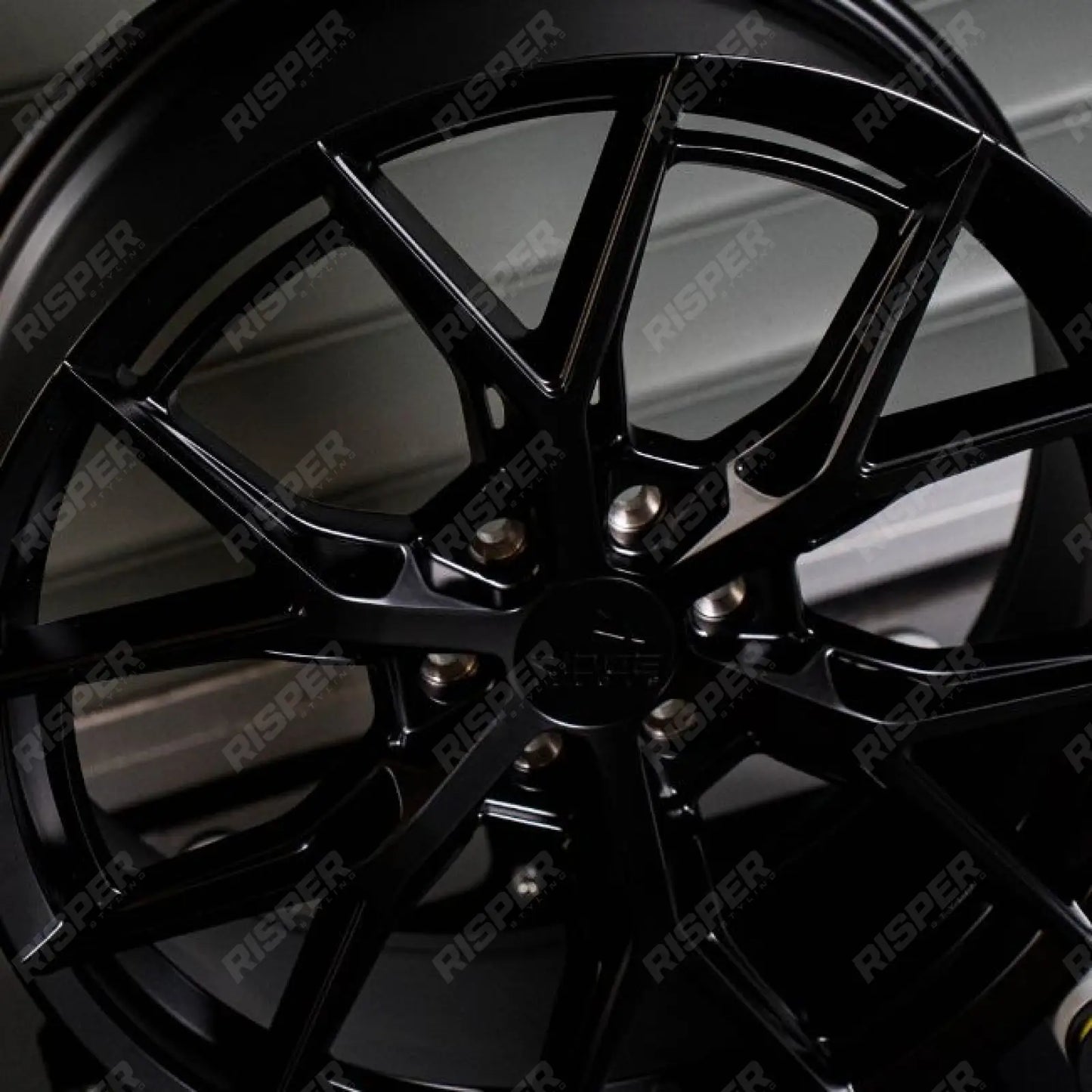 Ridge KN10 Gloss Black 6X120 20 Inch Alloy With Tyre & TPMS Package 245/40/20
