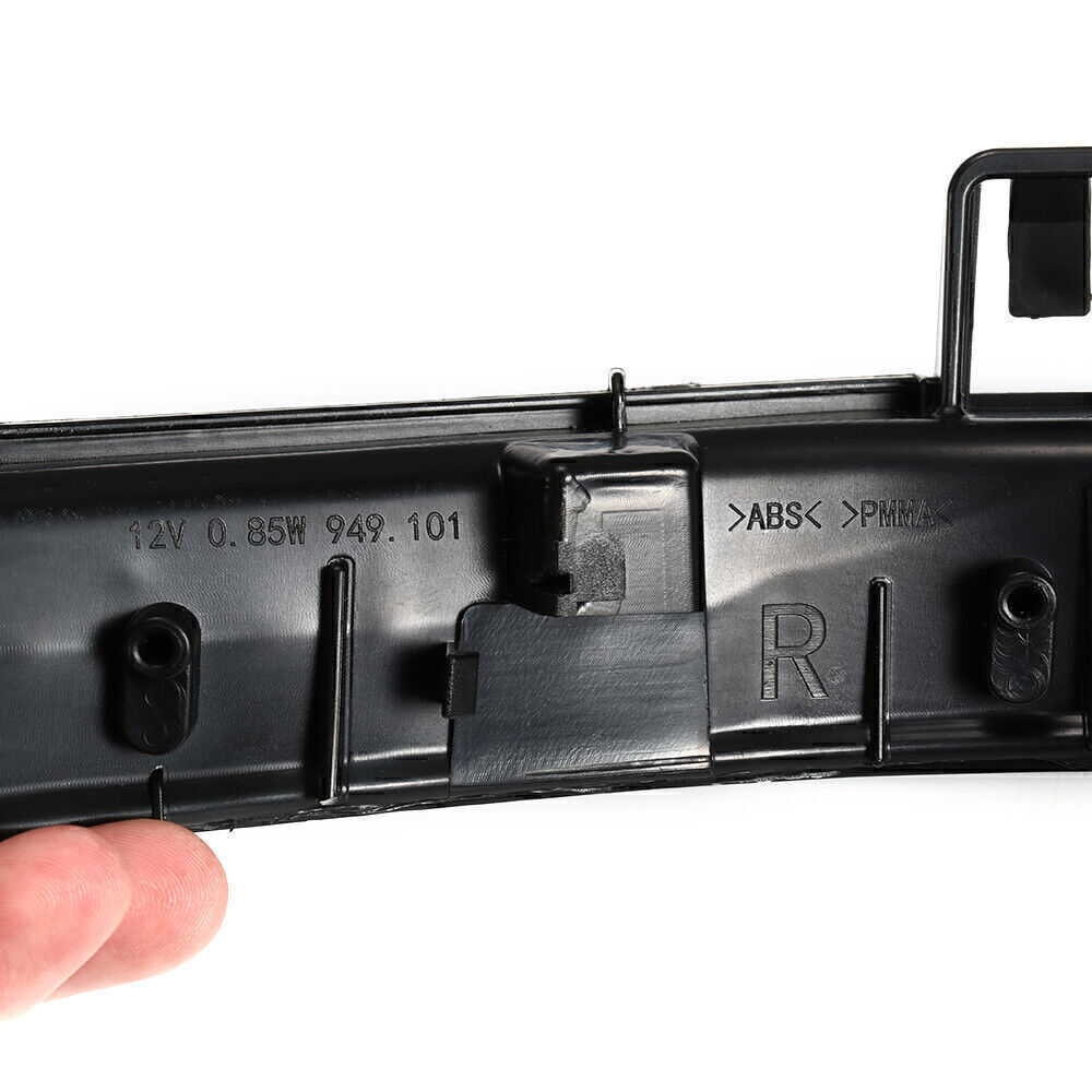 VW Passat B6 - LED Sequential Side Repeater Unit