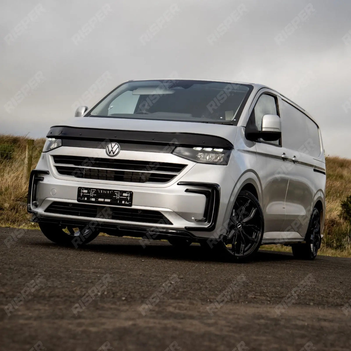 V1 Premium Aero Kit In Gloss Black For Volkswagen Transporter T7 SWB 2025 on