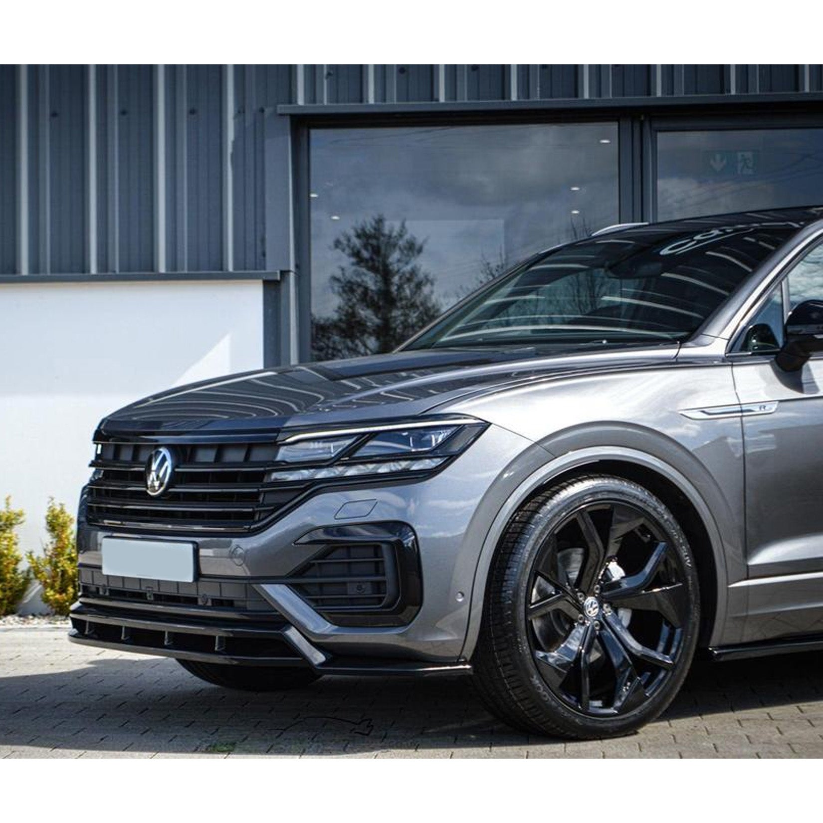 Volkswagen Touareg MK3 Pre Facelift R Line 2018-2023 Front Splitter In Gloss Black - TMC Motorsport