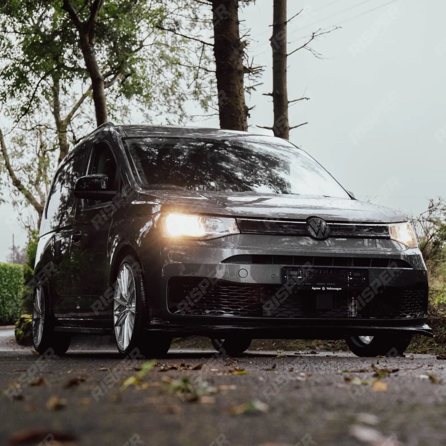 VW Caddy 2021 On SWB Trapezoid Side Bars in Gloss Black