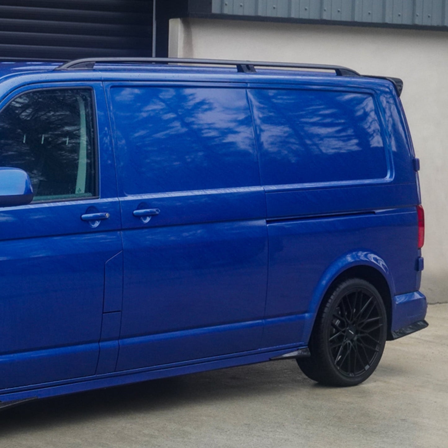 VW T5 “ T6 “ Short Wheelbase (SWB) Aluminium Roof Bars in Black - TMC Motorsport