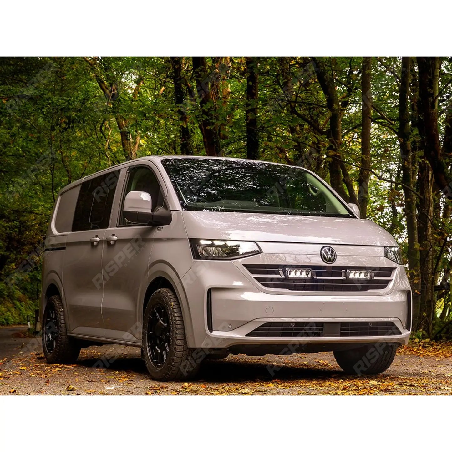 VW T7 Transporter (2025+) Grille Kit - Triple-R 750 Beacon With Side Lights