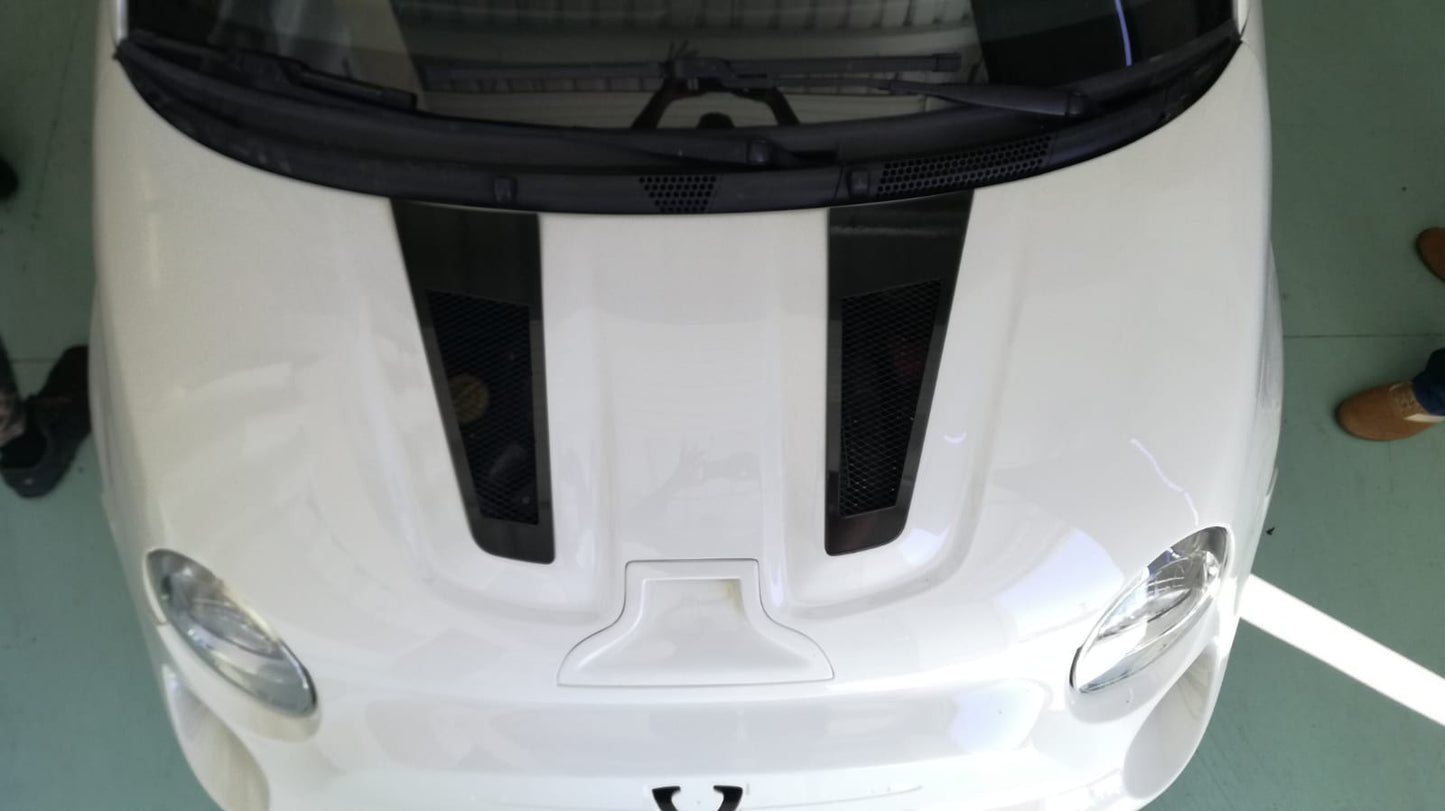 Abarth 500 / 595 / 695 Biposto Style REPLICA BONNET WITH OPTIONAL VENTS - Cadamuro - TMC Motorsport