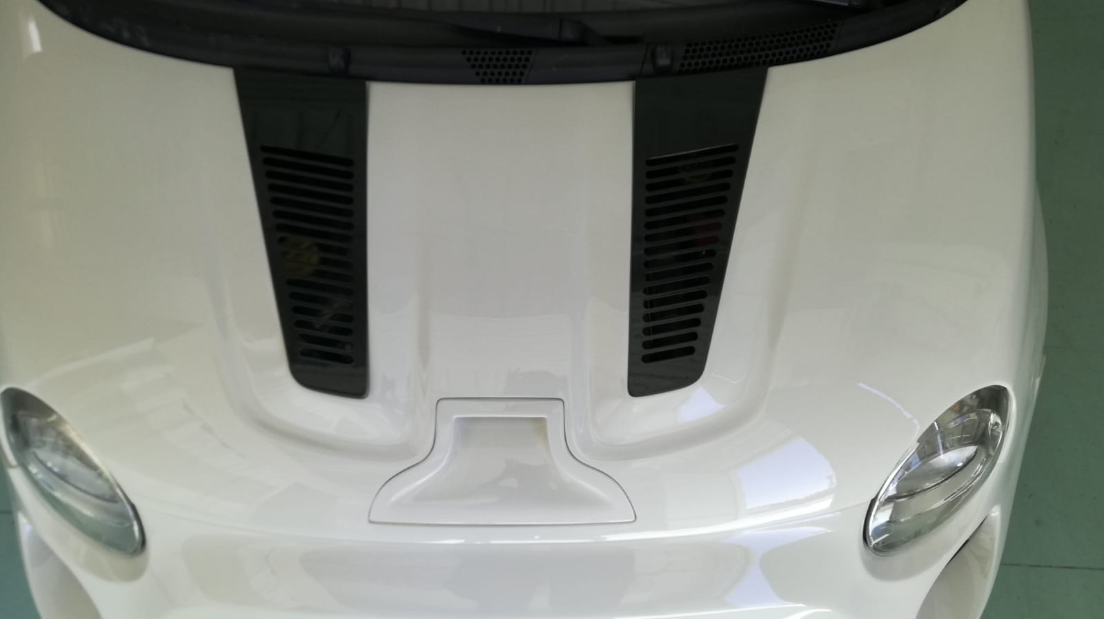 Abarth 500 / 595 / 695 Biposto Style REPLICA BONNET WITH OPTIONAL VENTS - Cadamuro - TMC Motorsport