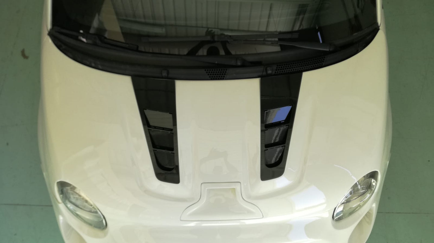 Abarth 500 / 595 / 695 Biposto Style REPLICA BONNET WITH OPTIONAL VENTS - Cadamuro - TMC Motorsport